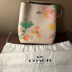 Coach Town Bucket Bag with Dreamy Land floral print